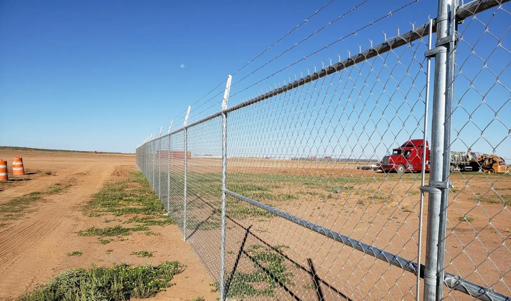 malla ciclonica con alambre de puas